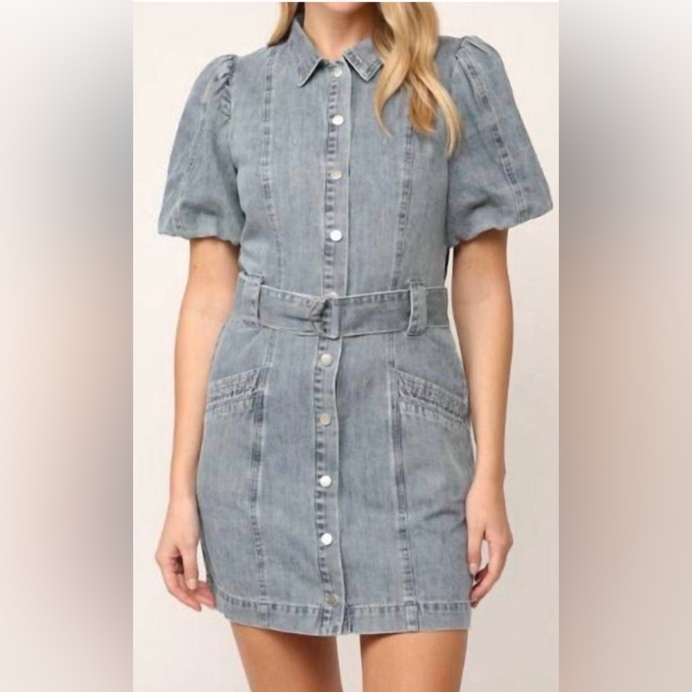 SOLD
FATE Puffed Sleeve Denim Mini Dress SZ LG